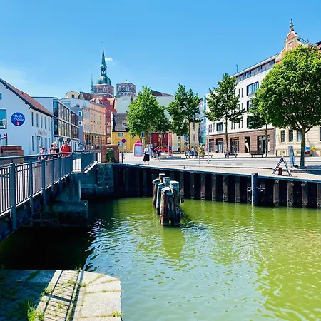 Hafencity App No 3 Apartment